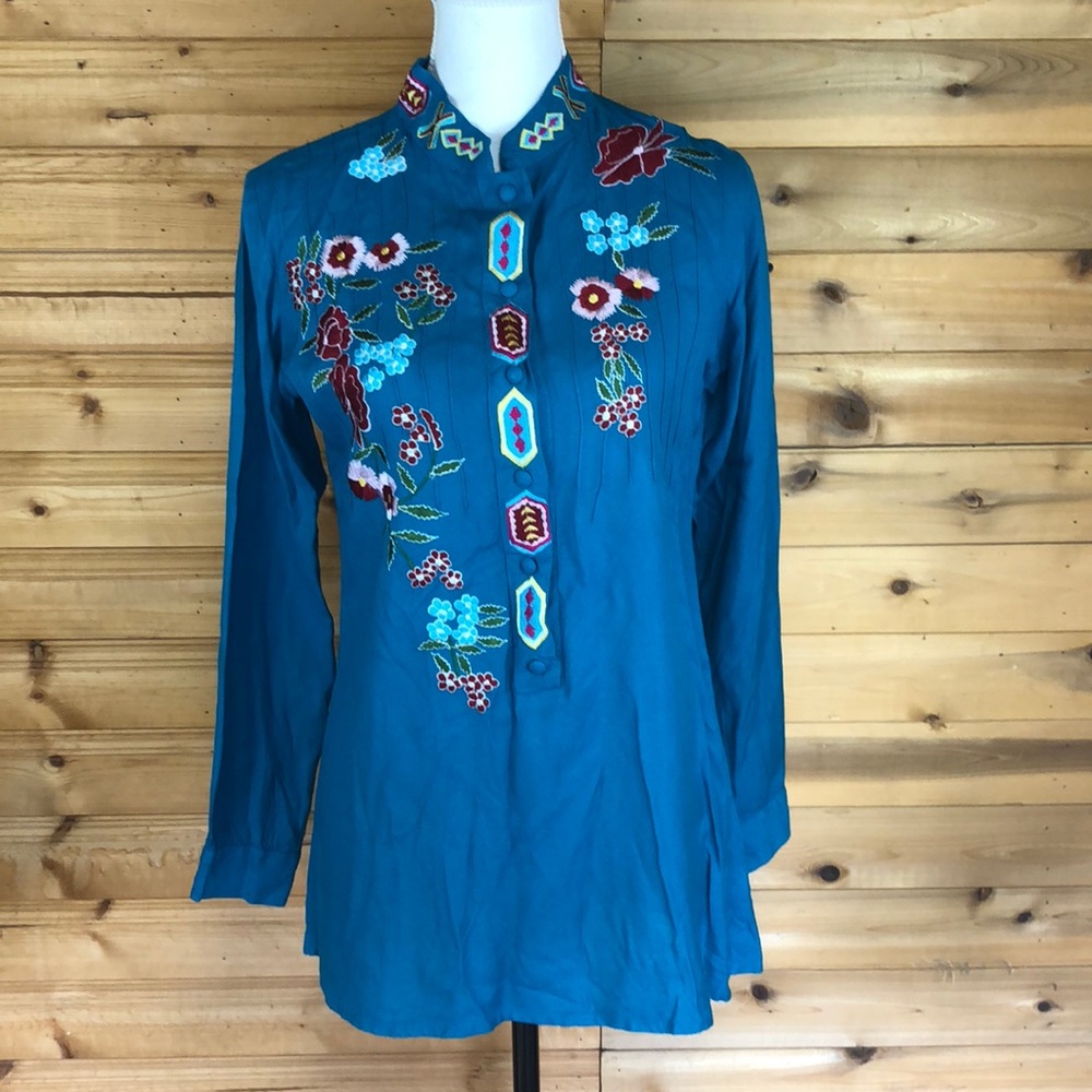 Luv Luv embroidered pleated tunic